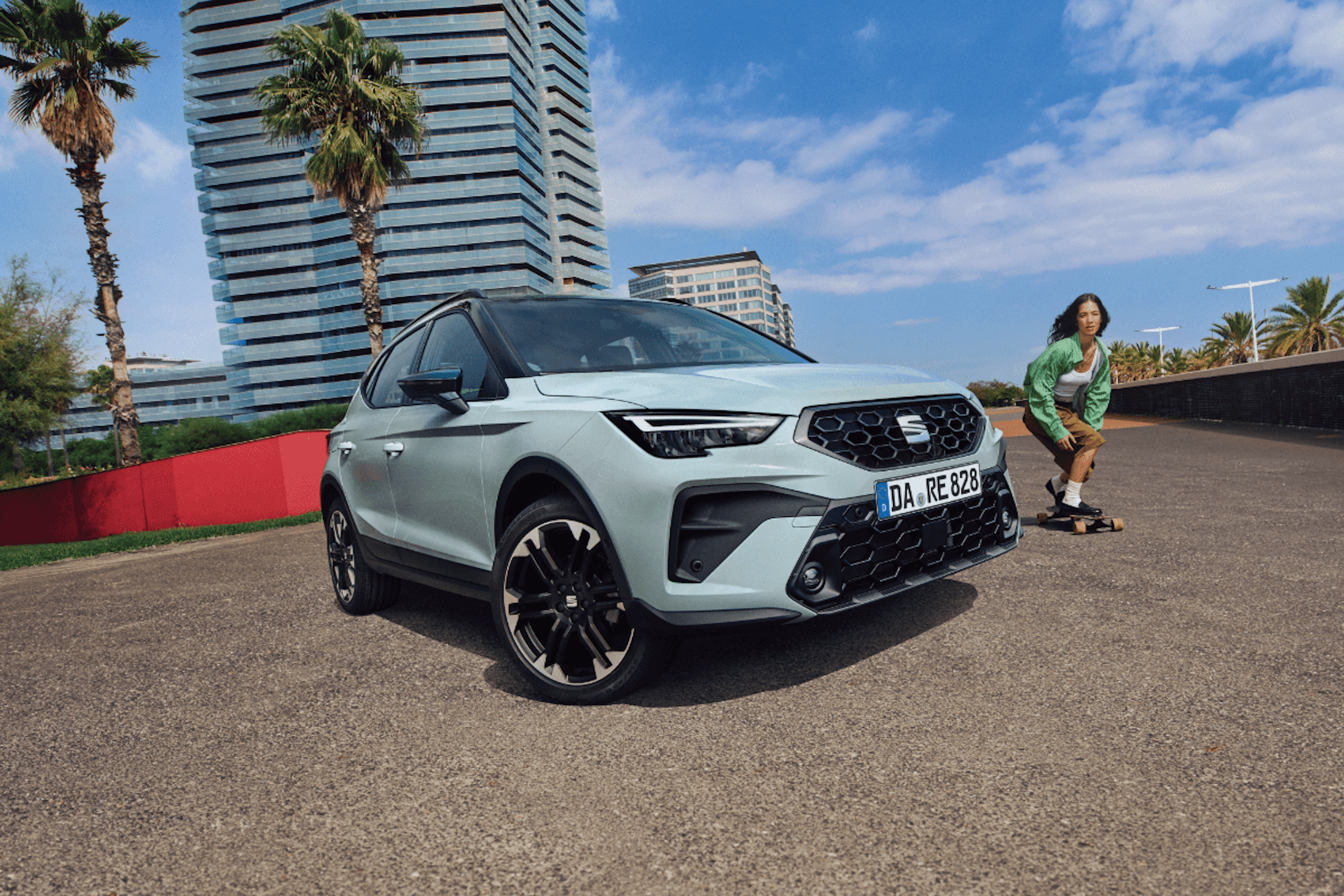 SEAT_Arona_Header_RollinYoung